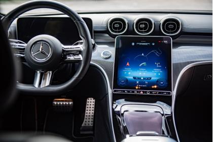 Mercedes-Benz C300e 313Ps